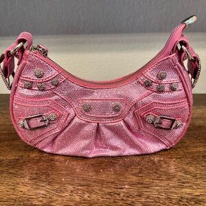 Trendy Boutique Sparkling Pink Shoulder Bag BNWOT